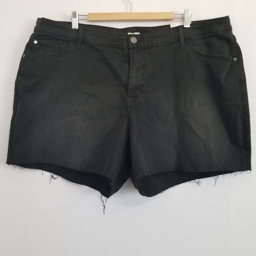 NWT Evri Black Mid Rise Denim Shorts Size 24W